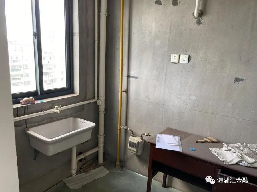 【法拍房】清房空置，上海市浦东新区书院镇唐港路1059弄92号502室
